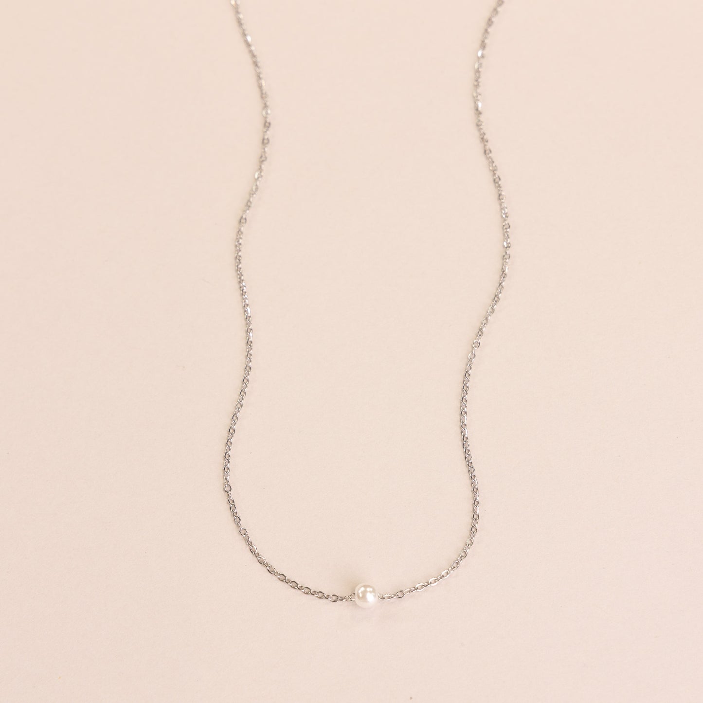 Posh Pearl Necklace