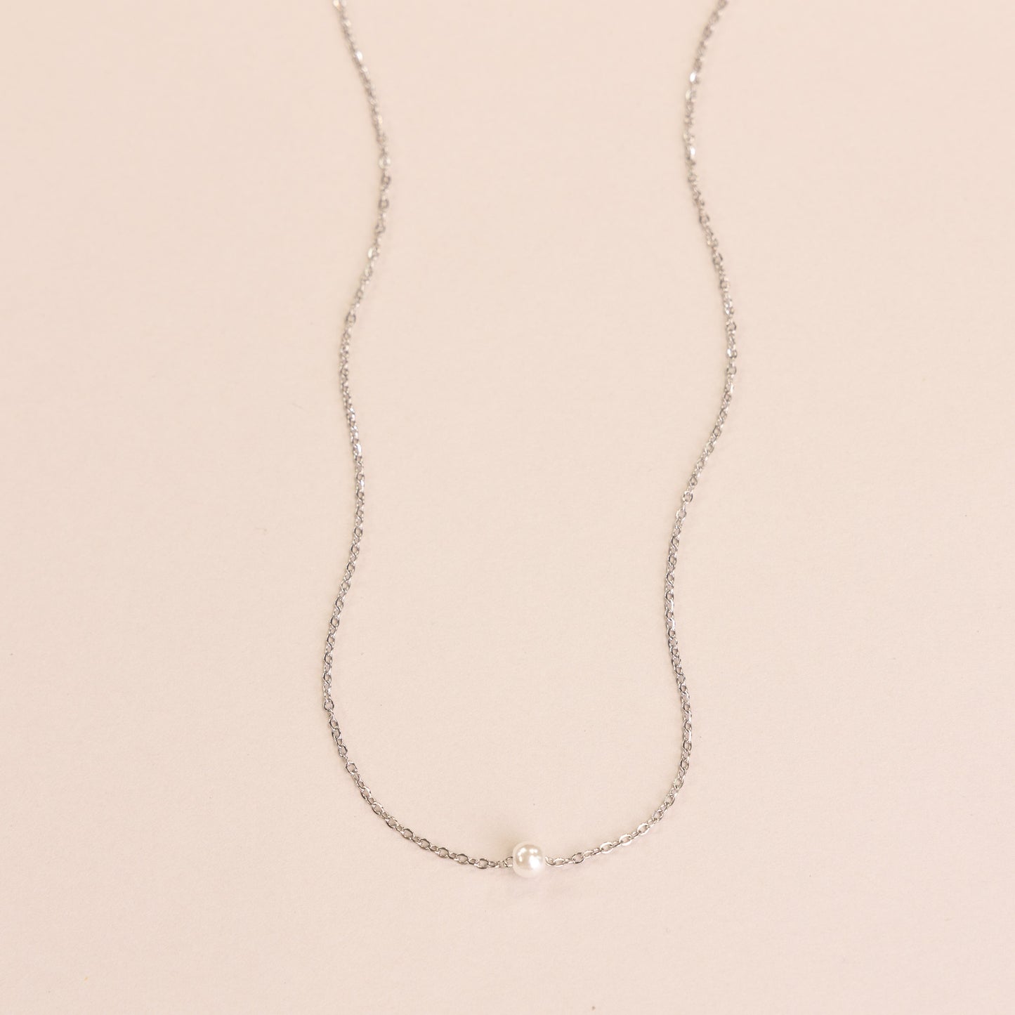 Posh Pearl Necklace